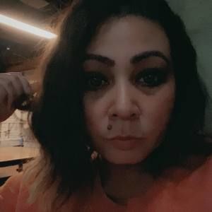 Meet your Posher, Holly